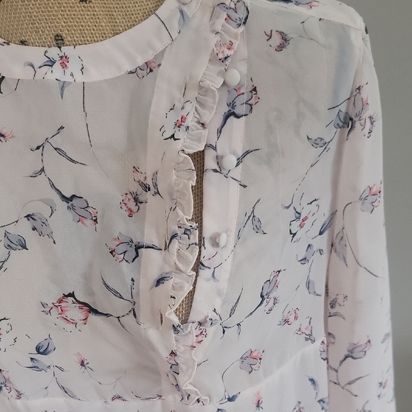 Avia Light Pink Floral Women's Blouse - Picture 5 of 5